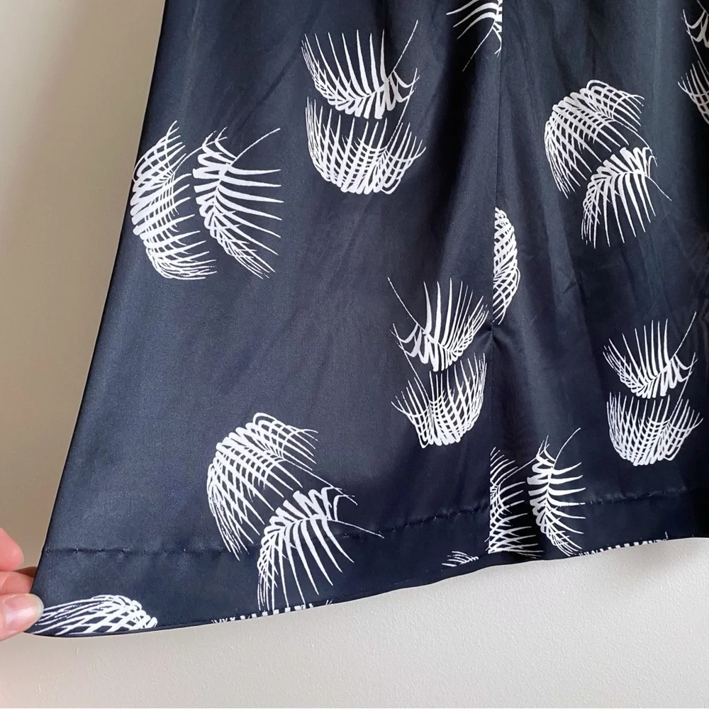 Vintage Pleskin Black White Leaf Print Dress - Picture 9 of 17